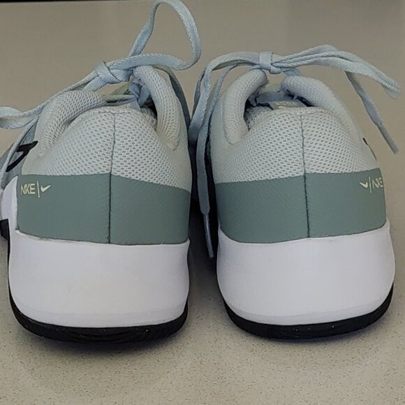 Nike Women's Mc Trainer 2 Light Silver Mica Green Size 7.5 - Picture 9 of 14
